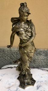 Metal cast statue